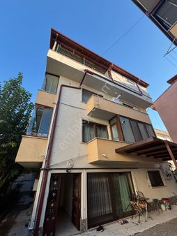 Sakarya Adapazarı Akıncılar Mahallesi'nde 4 Katlı Bina