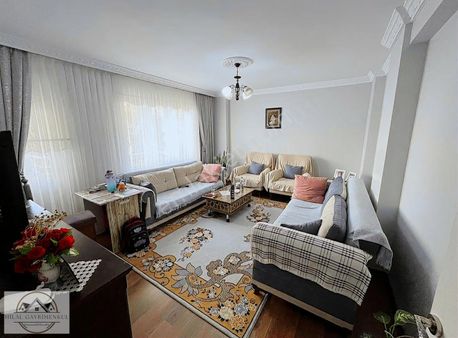 Hilal Gayrimenkul'den Halı Saha Dibi Asansörlü Arakat*2+1*