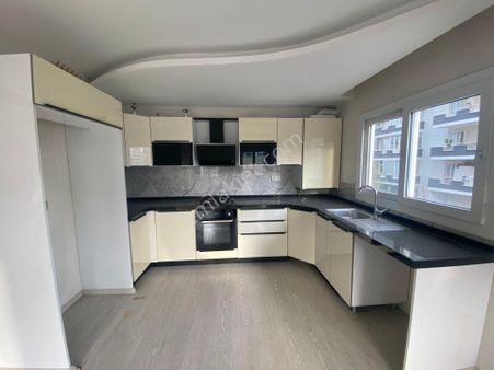 3ev Emlak'tan Yurt Mh. 3+1 Bulvar Üzeri Metro Yanı Satılık Daire