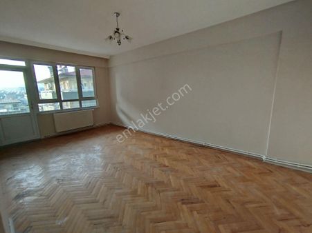 Nazilli Merkez'de Kiralık 3+1 Doğalgazlı Geniş Daire