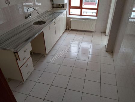 Keçiören Yeşiltepe Mahallesinde Katda 3+1