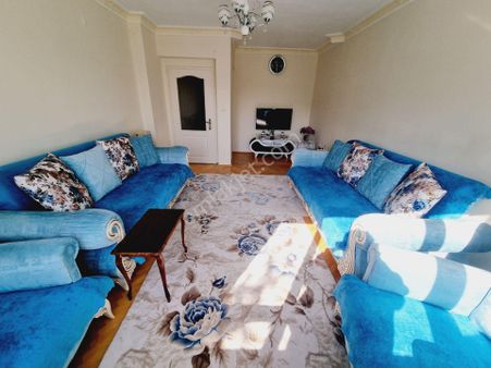 Pursaklar Mehmet Zengin Emlak'tan Yunus Emre Mahallesinde, Masrafsız, Ara Kat 3+1 Daire