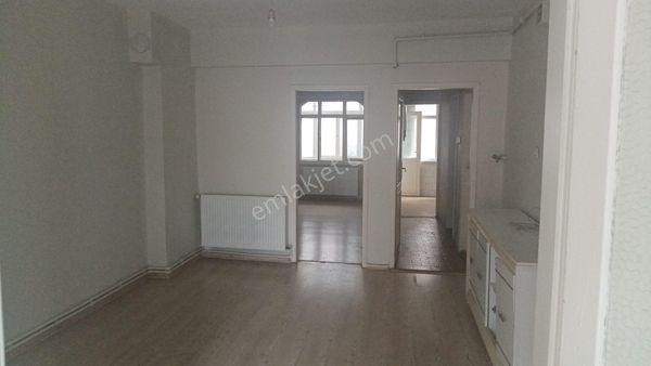 Serdar Emlak Tan Kiralık 2+1 Kat 4