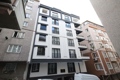 Old City'den Emek Cd.sıfır Bina 1.kat 2+1 75m2 Köşe Lüx Kredili