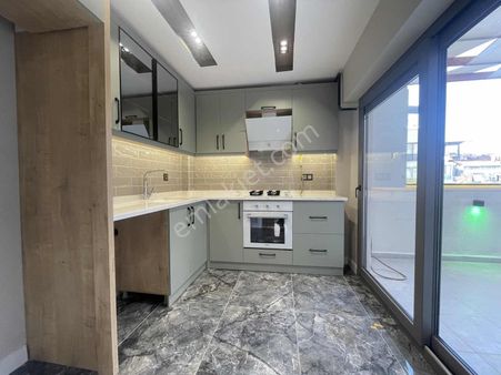 Hatay Karakolu Altı 222 Sok. Üzerinde Düz Ayak 3+1 Teraslı Daire