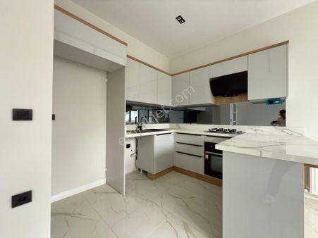 Yükselden Akçayda Denize 50 Adım Ultra Lüks Ön Cephe Satılık 1+1 Daire