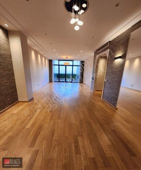 Köy Projesi Zekeriyaköy 4+1 Eşsiz Bahçeli Simplex Kiralık Daire