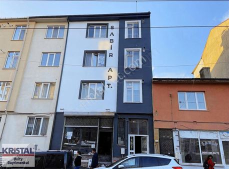 Halk Caddesinde, Merkezi Konumda, İçi Yapılı, 3+1 Daire