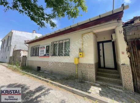 Fevzi Çakmakta Satılık 144 M2 Arsa Üzerine Kurulu Müstakil Ev