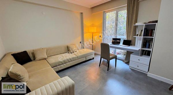 Limopol'den Takasa Açık Taşyaka'da 2+1 Bahçe Dubleks Daire