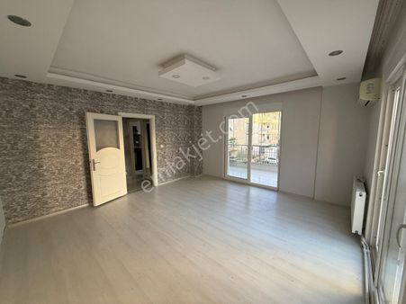 Ahatlıda Arakatta Doğalgazlı 2+1 Satılık Daire