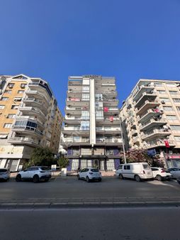 Mert Uçar'dan Karşıyaka Da Kiralık 3+1 Ara Kat Eşyalı Daire