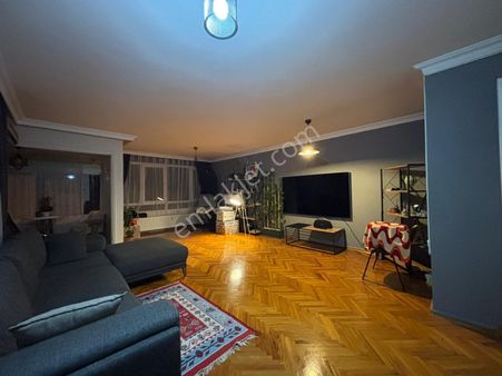 Alsancak Dünyagöz Karşısı Eşyalı 3+1 130 M2 2.kat Kiralık Daire!