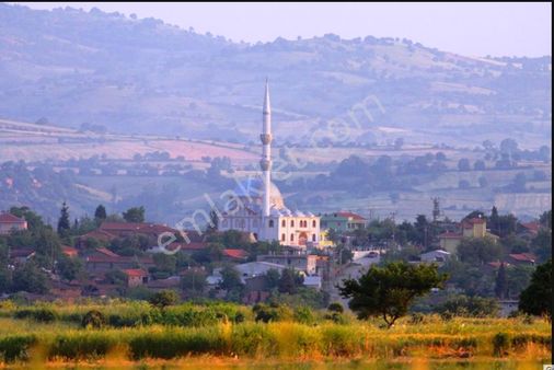 Çanakkale Biga Güleç Köyü'nde 2.359 M² Kadastral Yollu