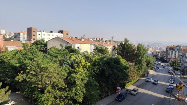 Dutluk Göbek Yakını Katta Yapılı 3+1 Bağımsız Metroya Çok Yakın