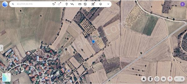 Köy Yerleşimine Yakın 1.718 M² Tarla Hüyük / Gölpazarı