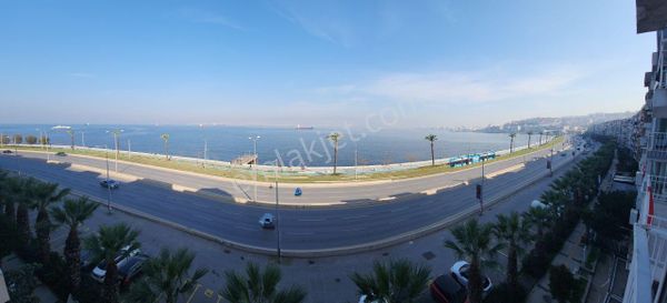 Körfez Manzaralı Satılık Yalı Dairesi