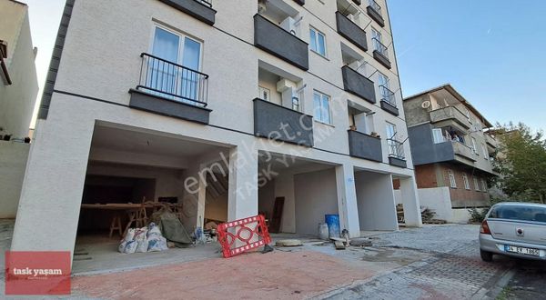 Tuzla Mimarsinan Mahallesinde Düz Ayak Giriş Kiralık Dükkan