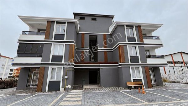 Bahçelievlerde Satılık 1+1 Ara Kat