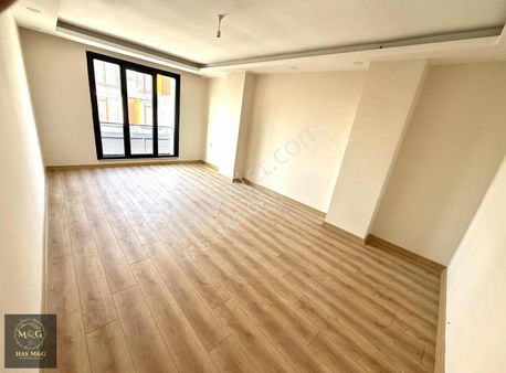 Belediye Karşısı Sıfır Yapım Lüks 2+1 Arakat Daire