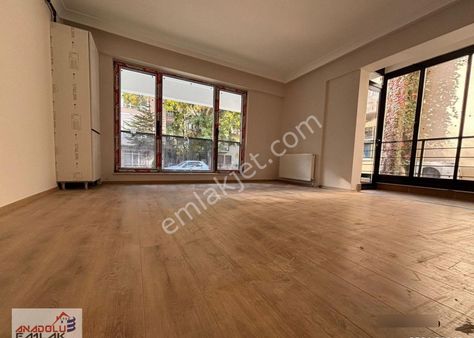 Anadoludan Bahçelievlerde 2+1 Ön 1.kat Konumda Yeni Binada