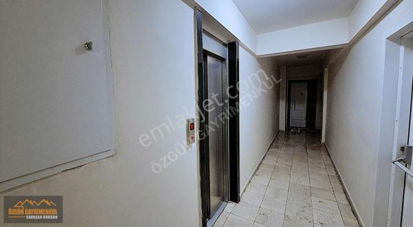Özgün Gm'den Havuzlu Sitede Satılık 3+1 Arakat Daire