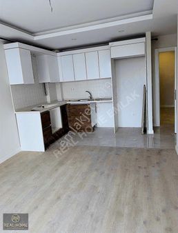 Tevfikbey'de 2+1 Satılık 1.kat 80 M2 Asansörlü Lüks Yapım Daire
