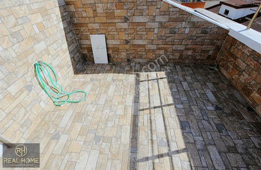 Bezirganbahçe'de 4+1 Kiralık 170 M2 Dubleks Hastane Arkası