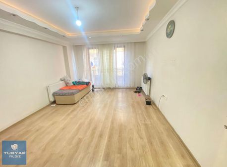 Buca Fırat Ova Pazaryeri Karşısı Kiralık 2+1 Doğalgazlı Daire
