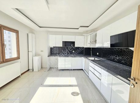 Uğurevler Mah. Geniş Ferah Kiralık 4+1 Daire