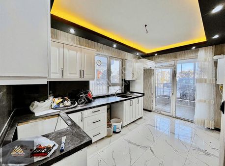 Avantaj Emlak'tan Kıbırsköy'de Ful+ful Yapılı 3+1 Geniş Daire...