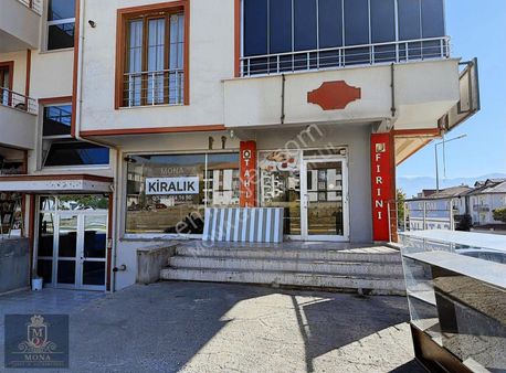 Mona'dan Cadde Üzeri Kiralık Fırsat Geniş-köşe Dükkan!