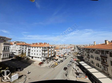 Kozanlar Gayrimenkul'den 3+1 Cadde Üzeri Kiralık Daire...