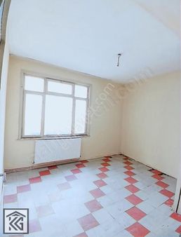 Kocalar'dan Çarşı Merkeze Yakını 3.kat 3+1 Boş Daire