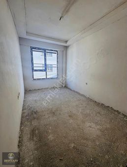 Ad-desticiler Emek Mah Sefa Camii Yakını 2+0 Fırsat Daire