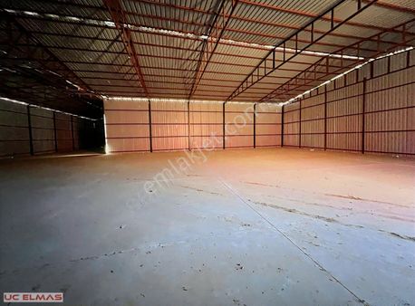 Otoban Bağlantısına Ve Sanayi Bölgesine Çok Çok Yakın 750 M²depo