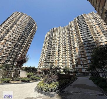 Site 100 Metre² Balkon Peyzaj Alanları 2 + 1 Satılık Daire