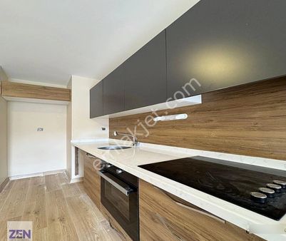 Site İçinde Merkezi Konumda Havuzlu 2+1 Kiralık Daire