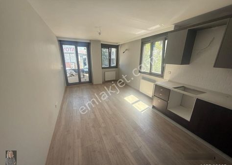 Küçükyalı Mah. Satılık Daire - İlke'den Sıfır Lüks Binada Metroya Yakın Ferah Geniş 65m2 2+1