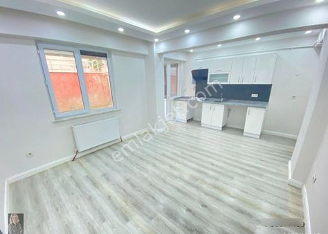 Altıntepe'de Yeni Binada 1+1 Teras Kullanımlı Boş Daire – İlke Emlak