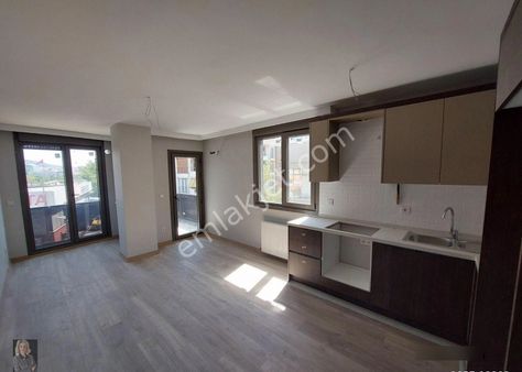 Küçükyalı Mah. Satılık Daire | İlke'den Sıfır Lüks Binada Metroya Yakın Ferah Geniş 75m2 2+1