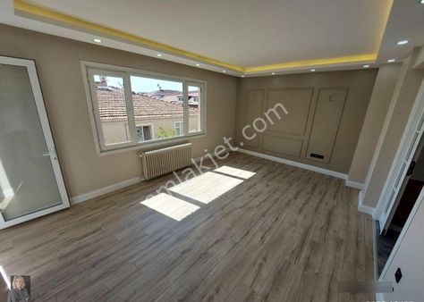 Altıntepe Galipbey Caddesi’nde Lüx Yapılı Ayrı Mutfaklı 2. Kat 2+1 Satılık Daire