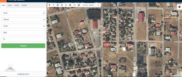 Aksan Emlak'tan Karşıyaka'da Köşe Baş 358m2 Satılık Fırsatt Arsa