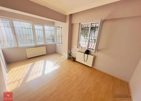 Hürriyet Mah. 15 Yaşında Yüksek Giriş 2+1 Net 80 M2 Satılık