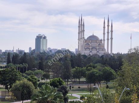 Reşatbey'de Fuzuli Cad.üzeri Merkez Park Manzaralı 3+1 Satılık