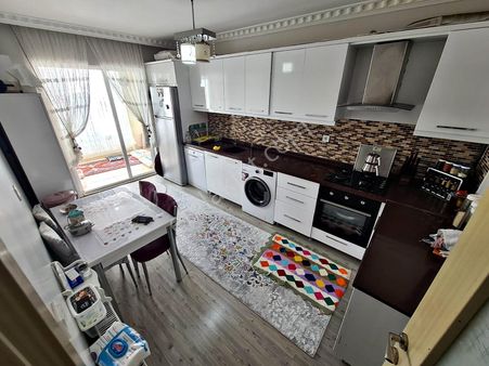 Vadi Karakol Yakını Geniş Mutfaklı Teras Balkonlu 3+1 Arakat