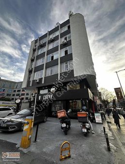 Üsküdar Merkezde Tek Oda Asansörlü Binada Büro&ofis