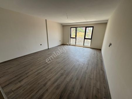 Emsalsiz Rakam ! Manzaralı 3+5+1 Lüks Site İçerisinde Geniş