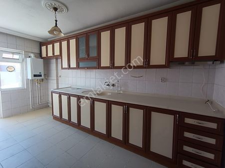 Sincan Atatürk Mahallesinde 3+1 Satılık Geniş M2 Li Daire