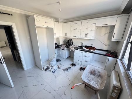 Çayırova Emkay Petrol Dibinden 4+1 Ters Dubleks